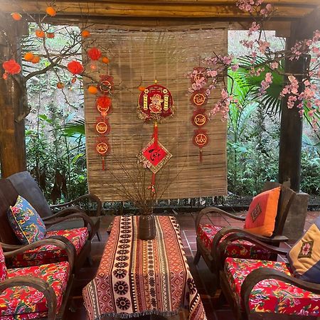 Vu Linh Palm House Homestay - Bungalow Yen Bai Exterior photo